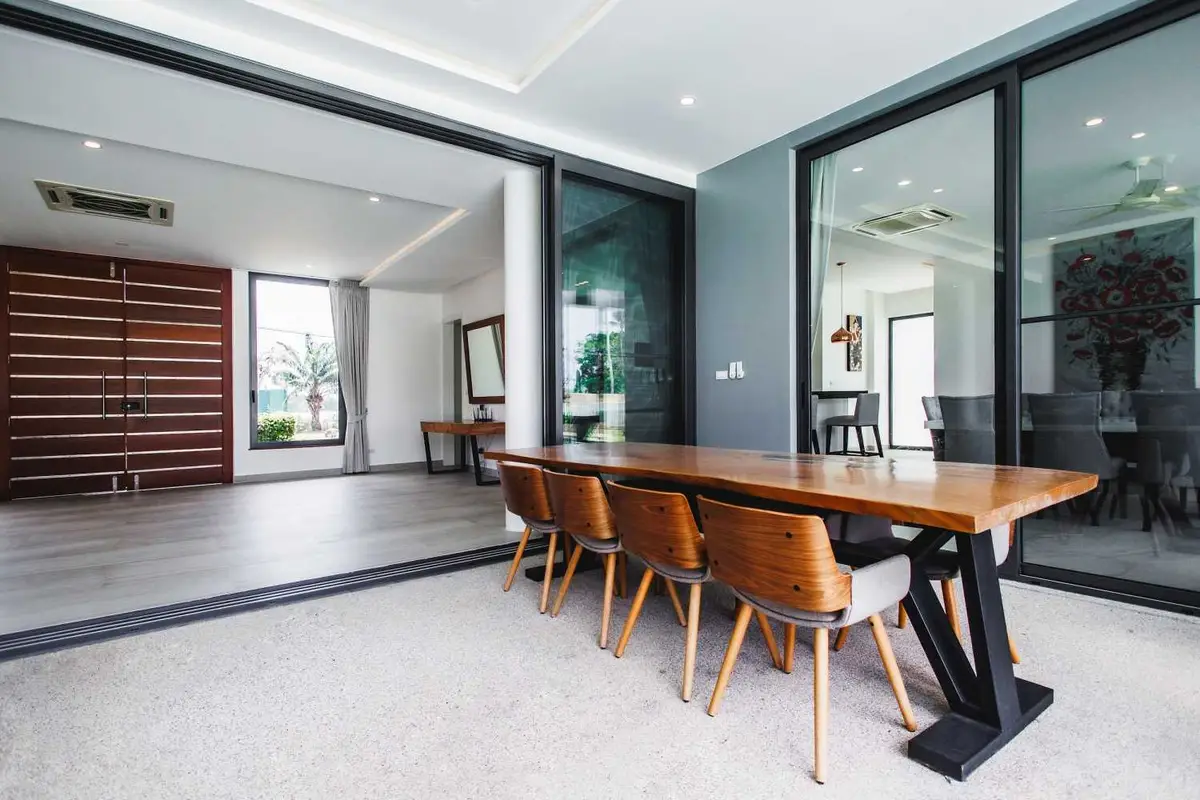 Four-Bedroom Laguna Homes Villa Overlooking the Golf Course — Layan · 4/30