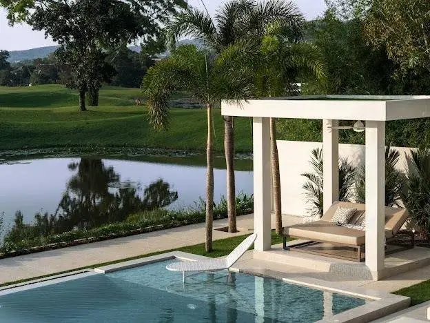 6-Bed Golf-View Villa in Laguna Homes on a 1,300 sqm Plot — Layan · 4/74