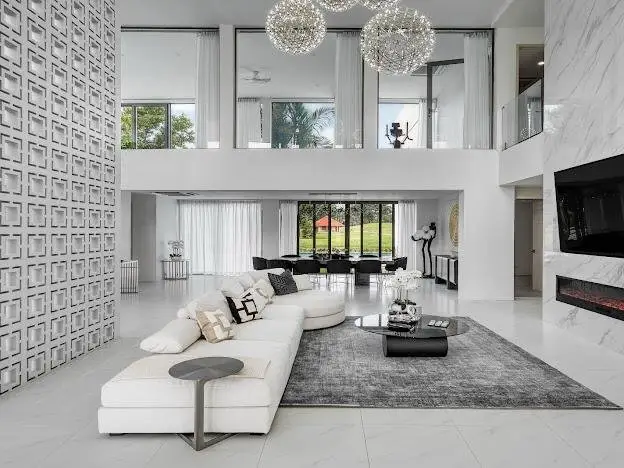 6-Bed Golf-View Villa in Laguna Homes on a 1,300 sqm Plot — Layan · 5/74