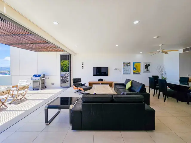 Two-Bedroom Apartment with Balcony and Sea View, The Heights — Kata