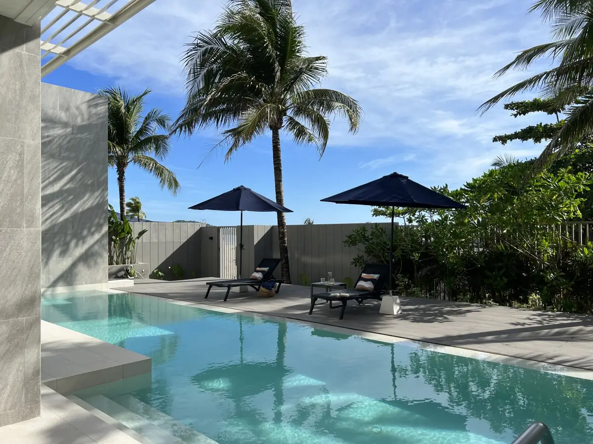 300 sqm Two-Bedroom Sea View Apartment, Angsana Beachfront — Bang Tao · 3/17