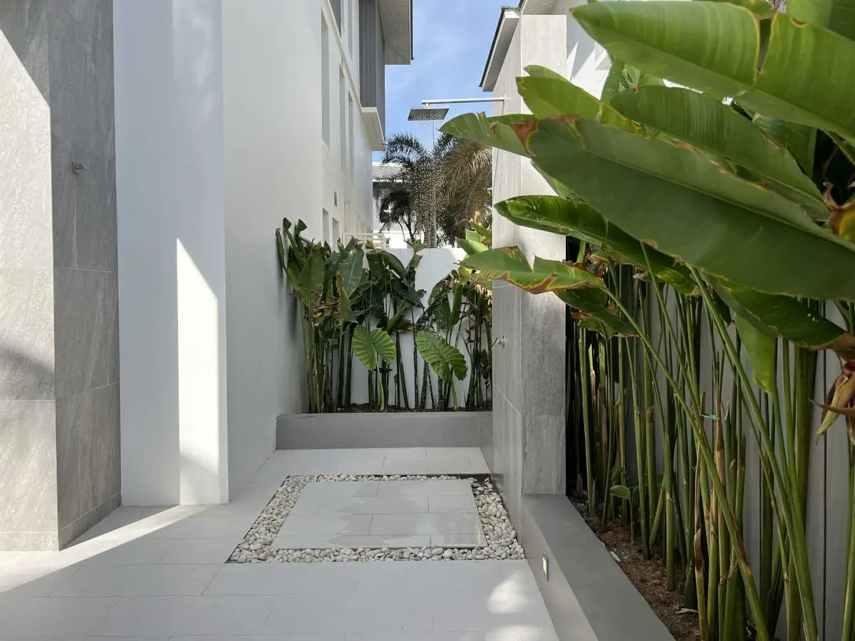 300 sqm Two-Bedroom Sea View Apartment, Angsana Beachfront — Bang Tao · 4/17