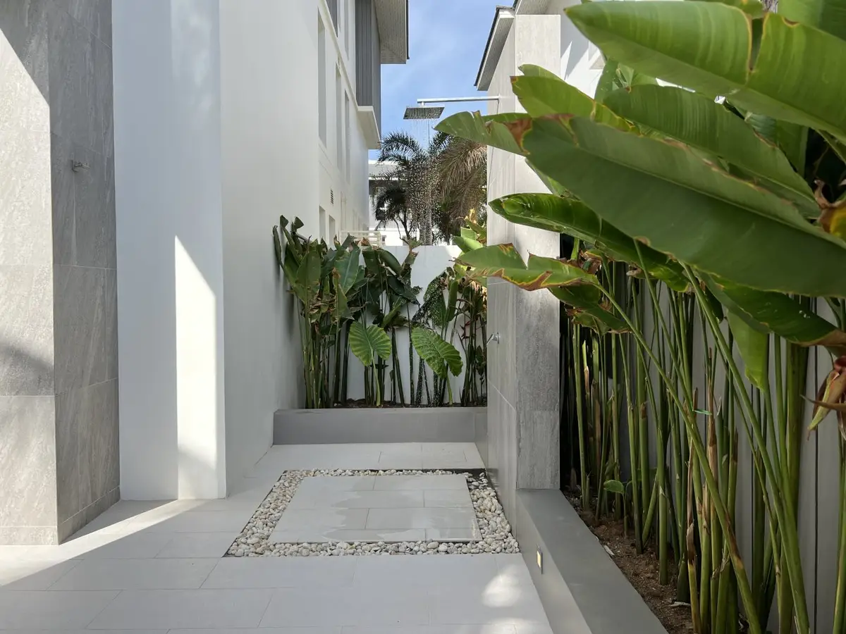 300 sqm Two-Bedroom Sea View Apartment, Angsana Beachfront — Bang Tao · 4/17