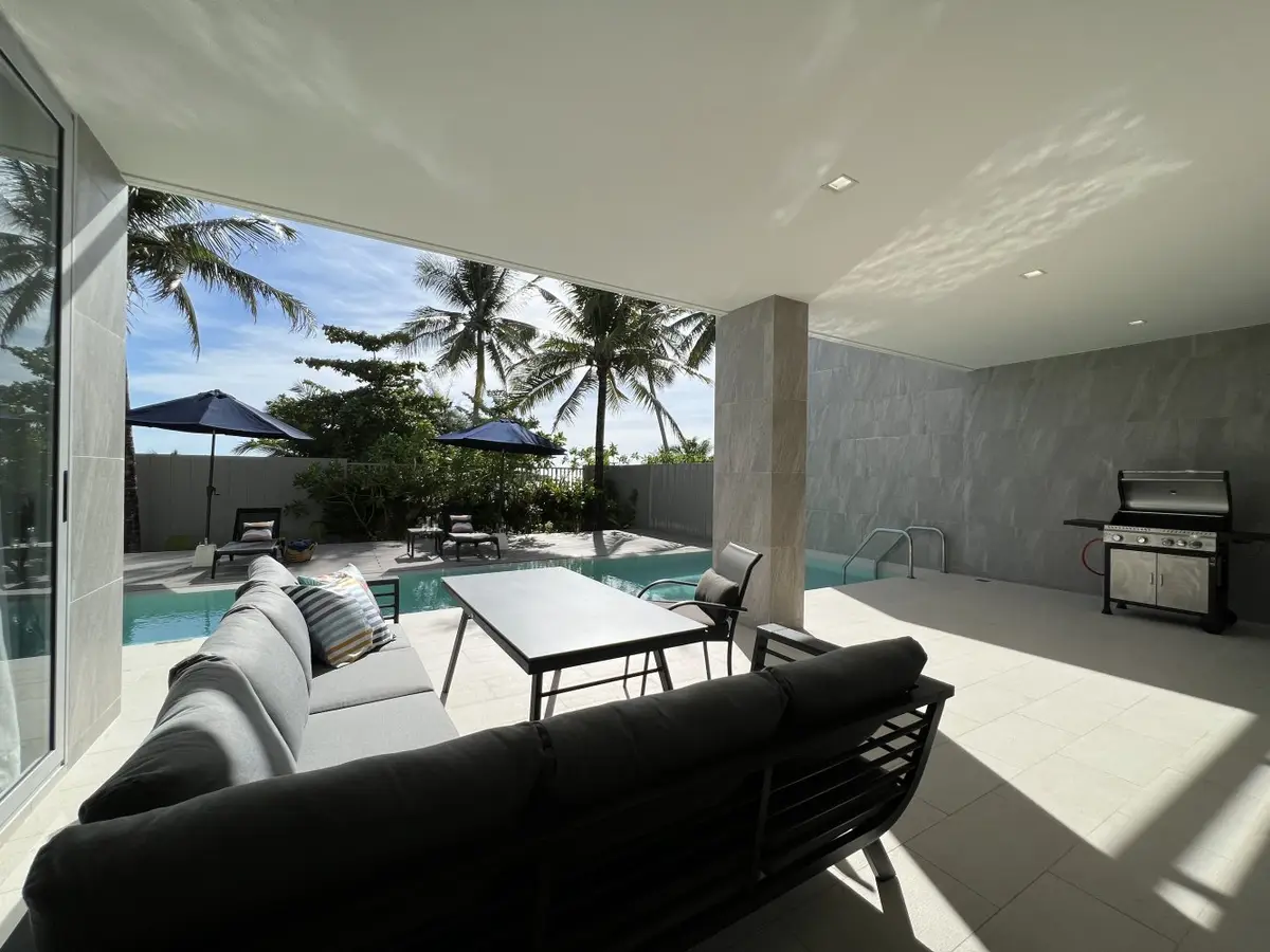 300 sqm Two-Bedroom Sea View Apartment, Angsana Beachfront — Bang Tao · 5/17