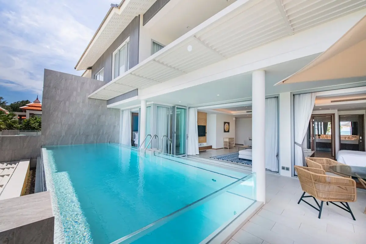 Two-Bedroom Angsana Beachfront Apartment, Pool and Sea Views — Bang Tao · 1/16