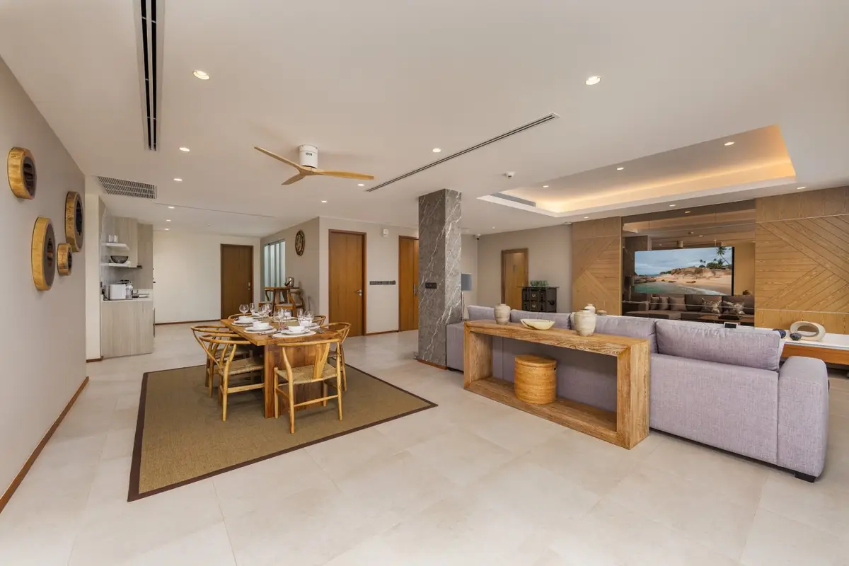Two-Bedroom Apartment with Balcony, Angsana Beachfront, Bang Tao — Bang Tao · 3/17