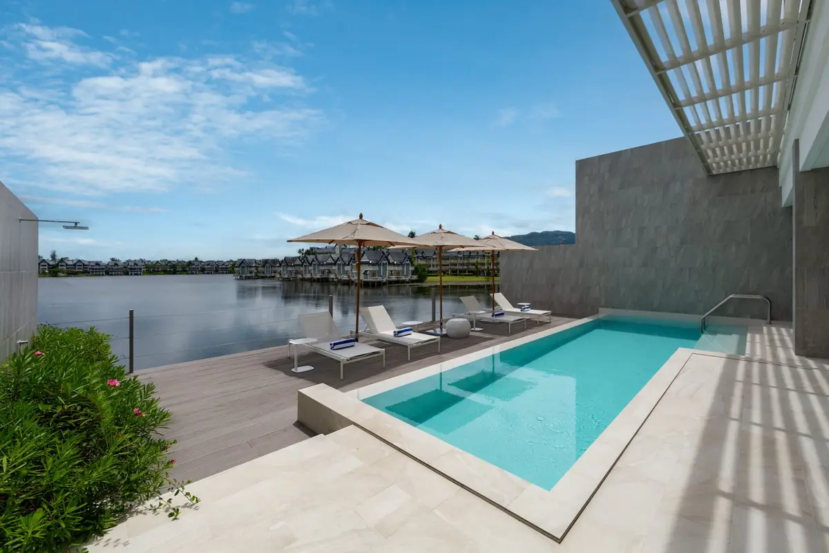 Two-Bedroom Lake-View Apartment at Angsana Beachfront Residences — Bang Tao · 4/16