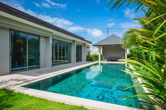 Luxury 3-bedroom villa, with pool view in Peykaa Estate Villas project, on Bangtao / Laguna beach — Cherng Talay