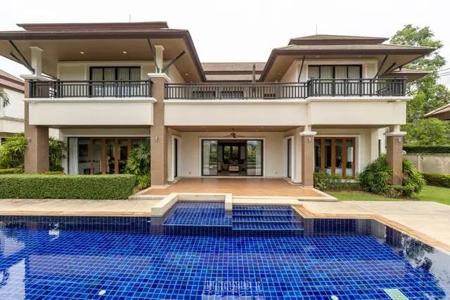 Cozy, large 4-bedroom villa, with pool view in Laguna Village project, on Bangtao / Laguna beach — Layan