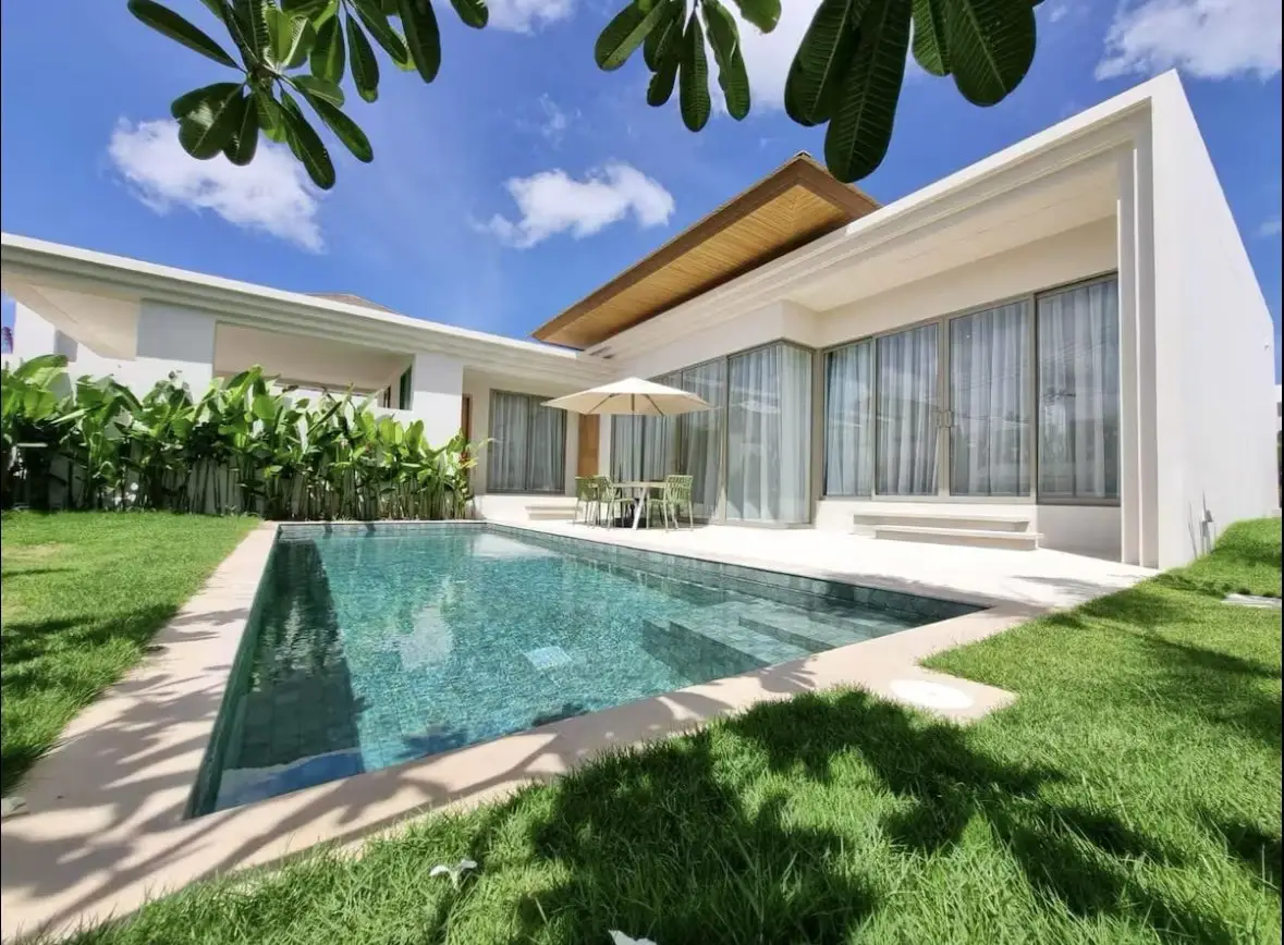 Astonishing 3-bedroom villa, with pool view in Trichada Azure project, on Bangtao / Laguna beach — Cherng Talay · 4/11