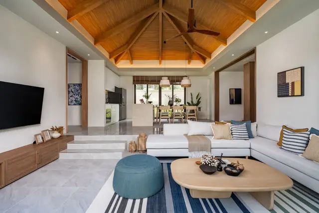 Luxury, spacious 3-bedroom villa, with pool view, on Rawai beach — Rawai