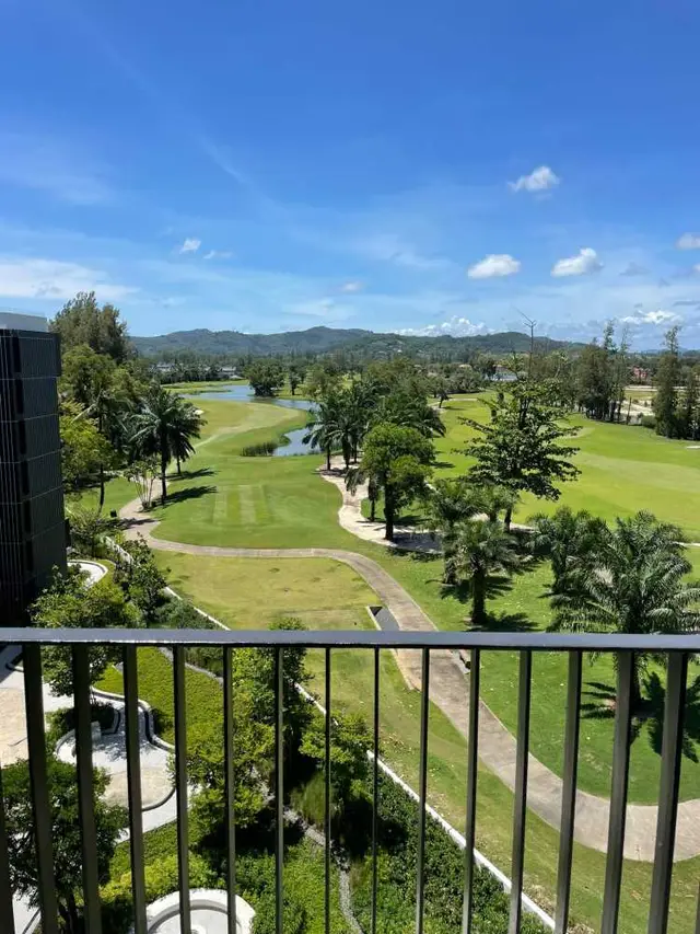 -Bedroom Apartments, with golf course in Sky Park Aurora project, on Bangtao / Laguna beach — Bang Tao