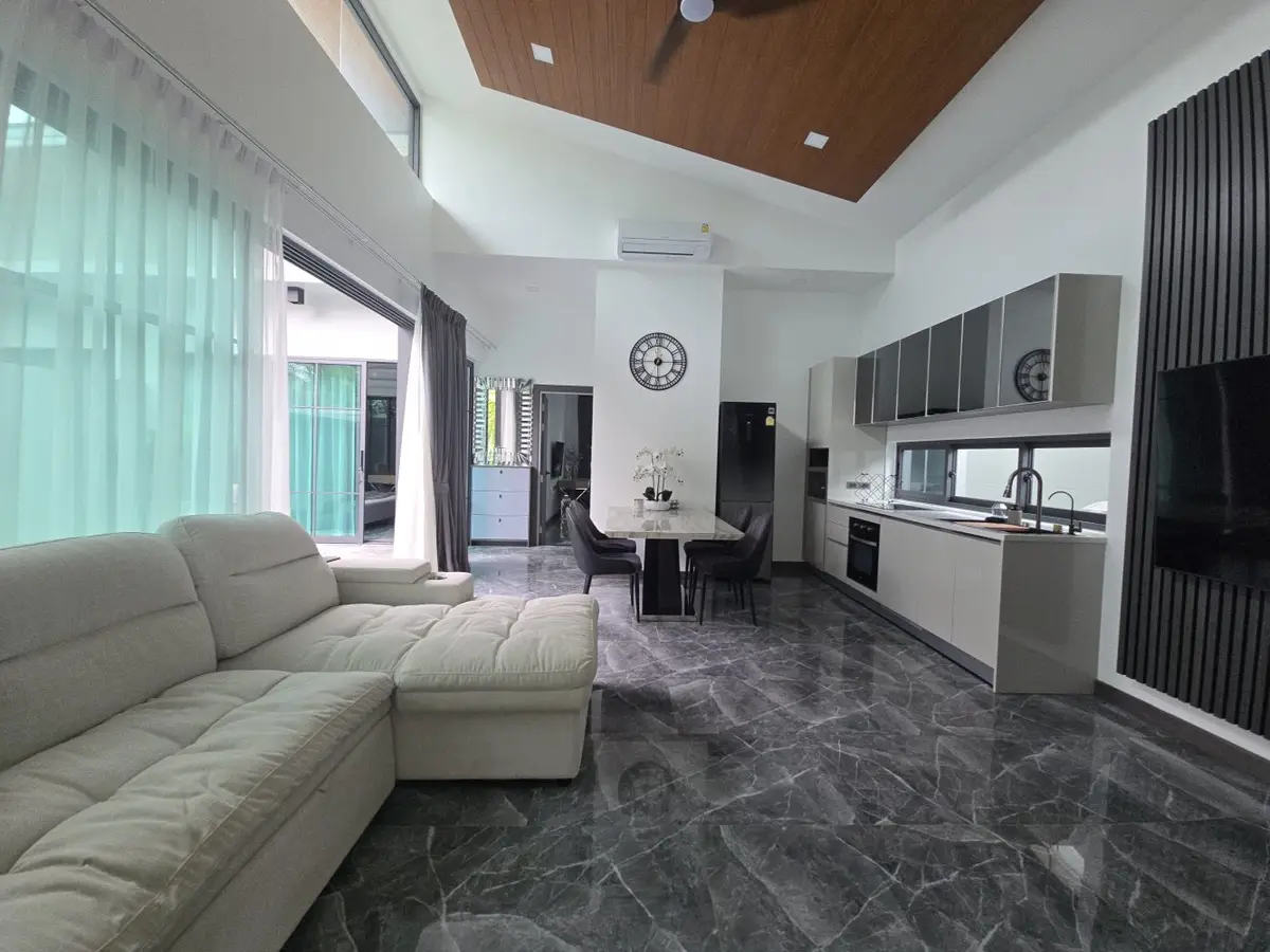 2-Bed Villa in the Crystal Villa Project near Nai Harn Beach — Nai Harn · 3/35