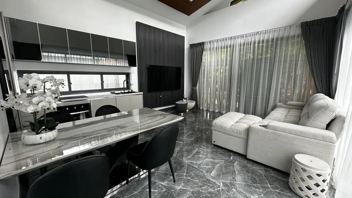 2-Bed Villa in the Crystal Villa Project near Nai Harn Beach — Nai Harn · 5/35
