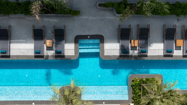 Pool-View Studio Room at Sunshine Beach by KORA, Layan Beach — Layan