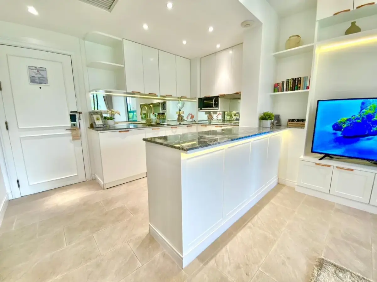One-Bedroom Golf-View Apartment at Allamanda, Bang Tao — Bang Tao · 1/16