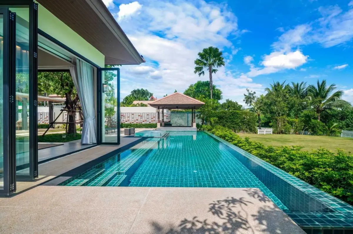 วิลล่า4 1 ห้องนอน พร้อมวิว สระน้ำ, ไม่ไกลจากทะเล ในโครงการ Banyan Tree Grand Residences, บนชายหาด บางเทา/ลากูน่า | วีดีโอ — Layan · 2/50