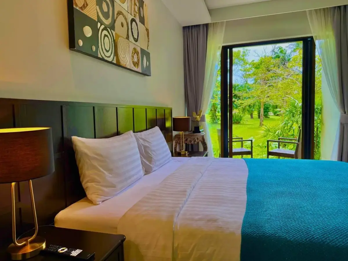 Two-Bedroom Apartment with Golf Course View, Allamanda, Bang Tao — Bang Tao · 2/18