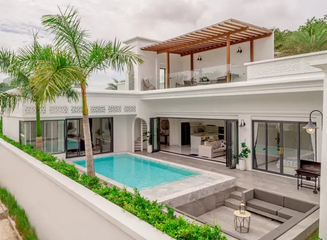 Incredible, spacious 3-bedroom villa, with pool view in Menara Hills Luxury Pool Villas project, on Bangtao / Laguna beach — Cherng Talay