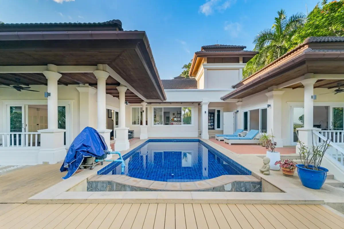 5-Bed Pool Villa on a 1,000 sqm Plot in Lakewood Hills, Layan — Layan · 2/42