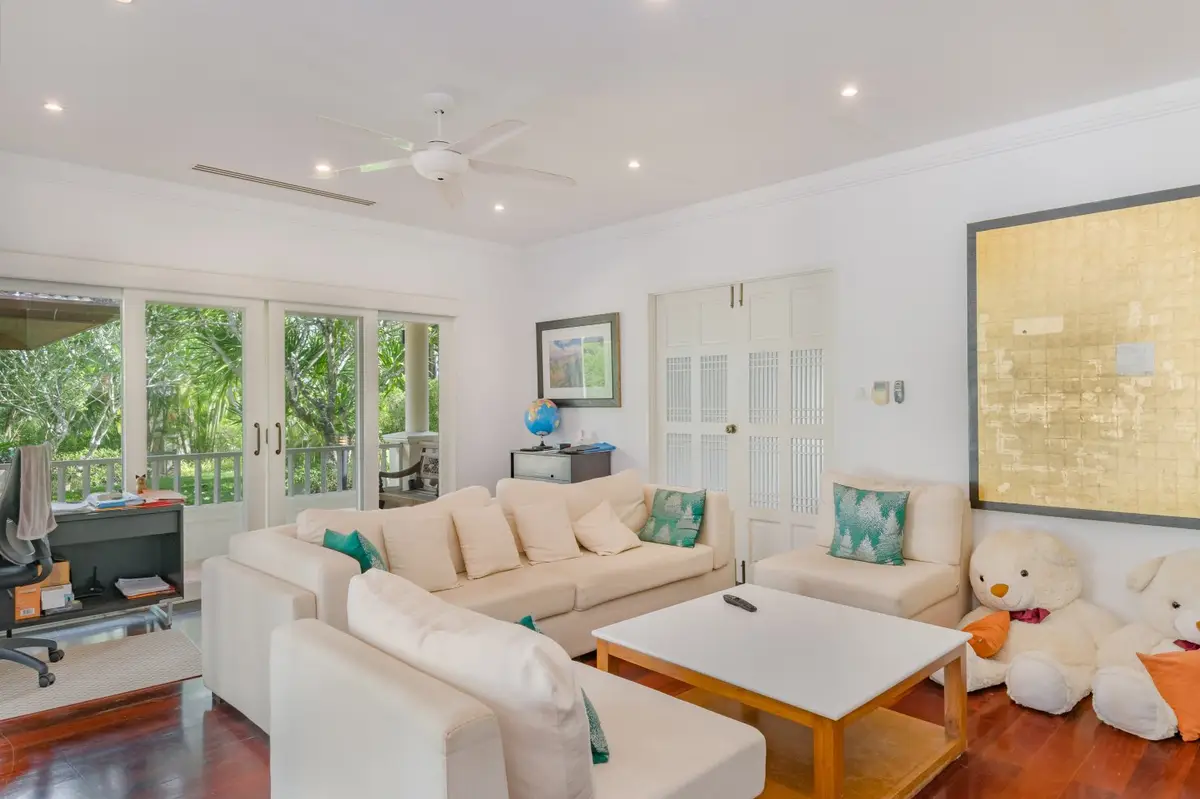 5-Bed Pool Villa on a 1,000 sqm Plot in Lakewood Hills, Layan — Layan · 5/42