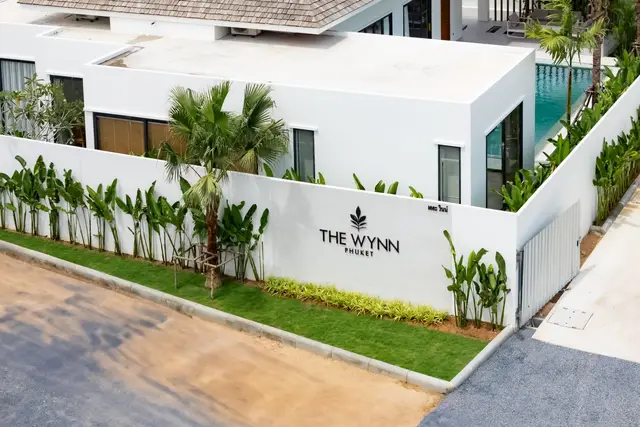Luxurious 5-bedroom villa, with pool view, on Bangtao / Laguna beach — Cherng Talay
