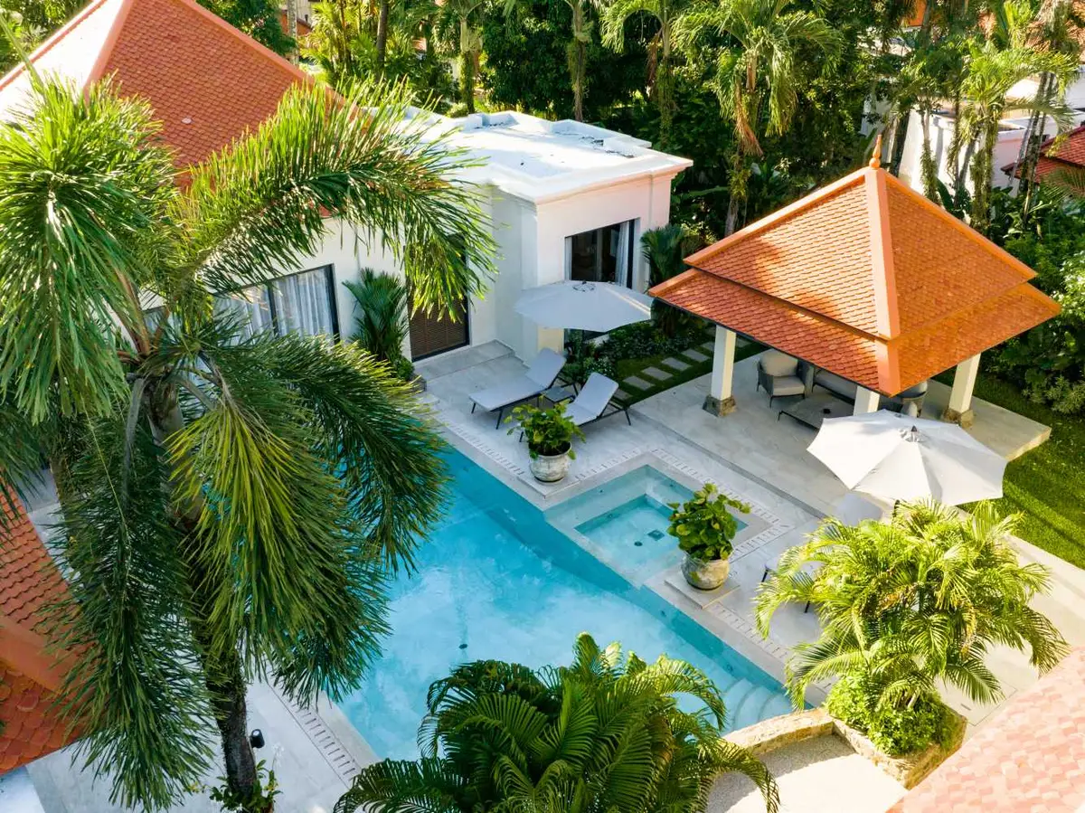 Four-Bedroom Sai Taan Villa with Sauna and Jacuzzi, Bang Tao — Bang Tao · 1/43