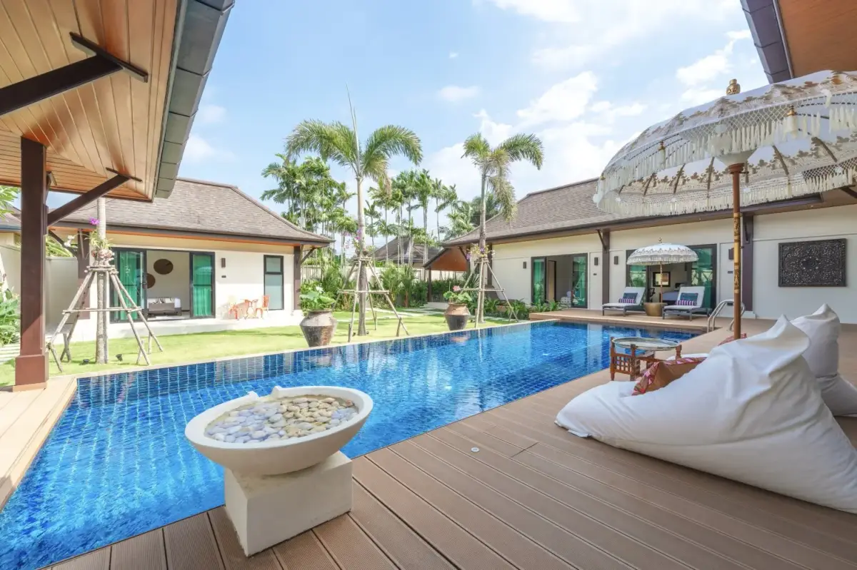Four-Bedroom 700 sqm Villa, Two Villas Oriental Style, Layan — Layan · 4/58