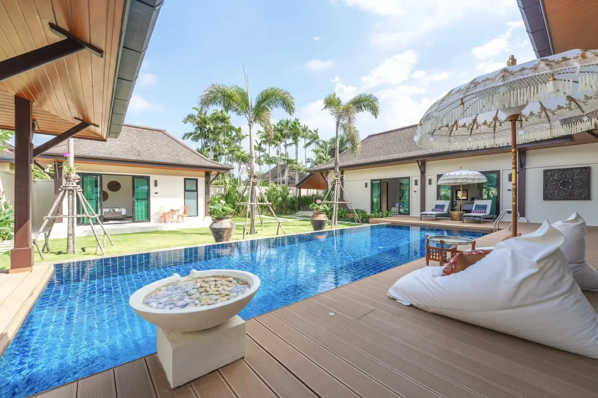 Four-Bedroom 700 sqm Villa, Two Villas Oriental Style, Layan — Layan · 4/58