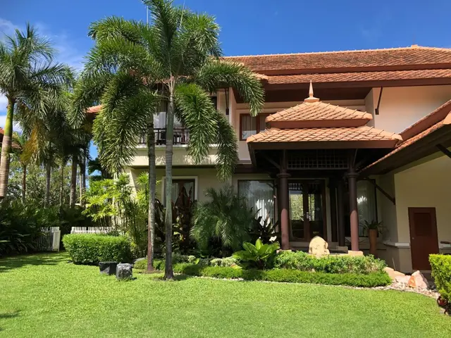 Large -Bedroom Villa, with pool view in Laguna Links project, on Bangtao / Laguna beach — Bang Tao
