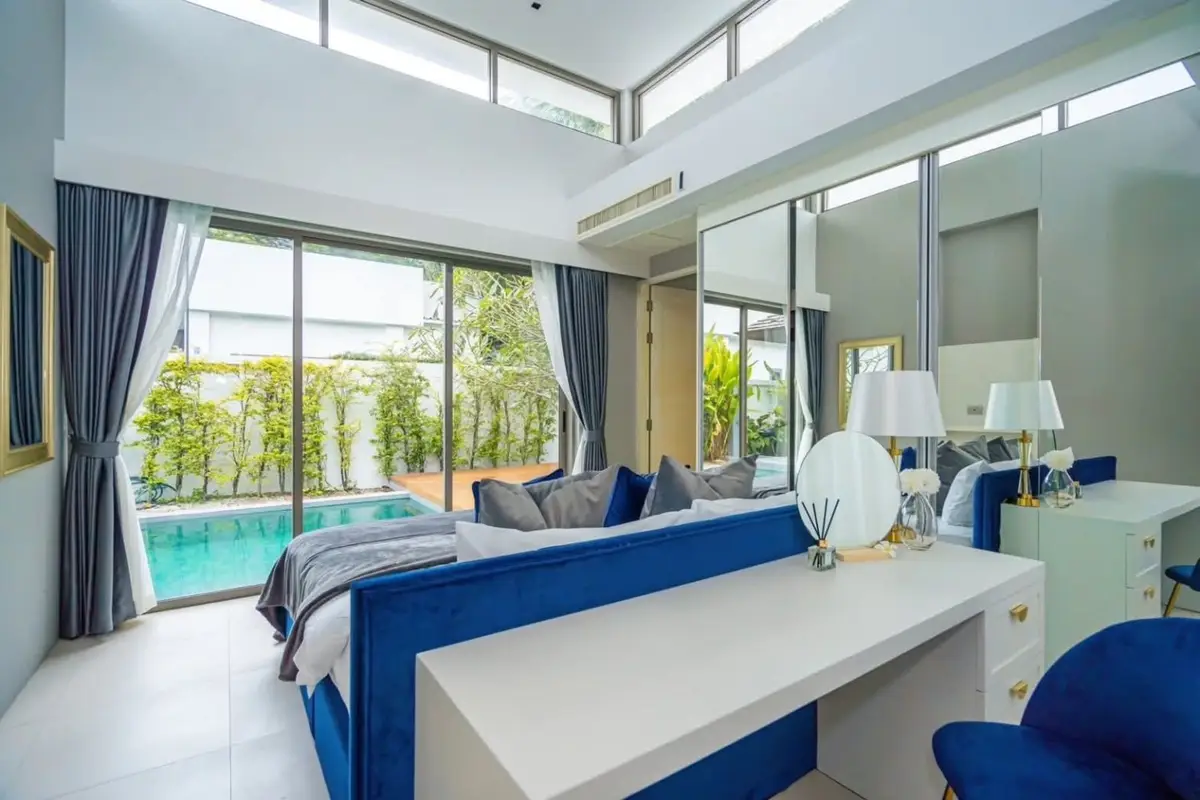 Three-Bedroom Pool Villa with Rooftop Terrace in Layan — Layan · 4/6