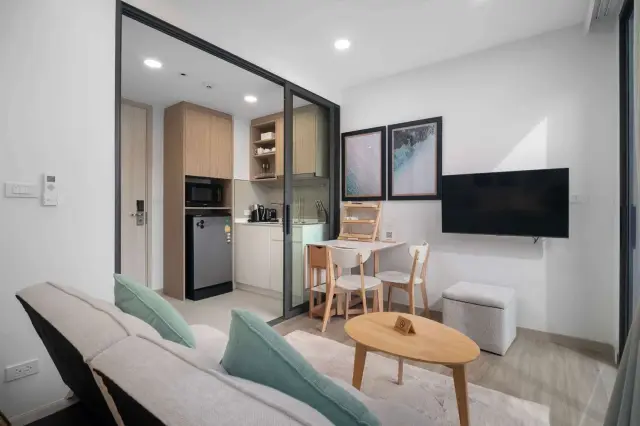 -Bedroom Apartments, with golf course in Sky Park Aurora project, on Bangtao / Laguna beach — Bang Tao