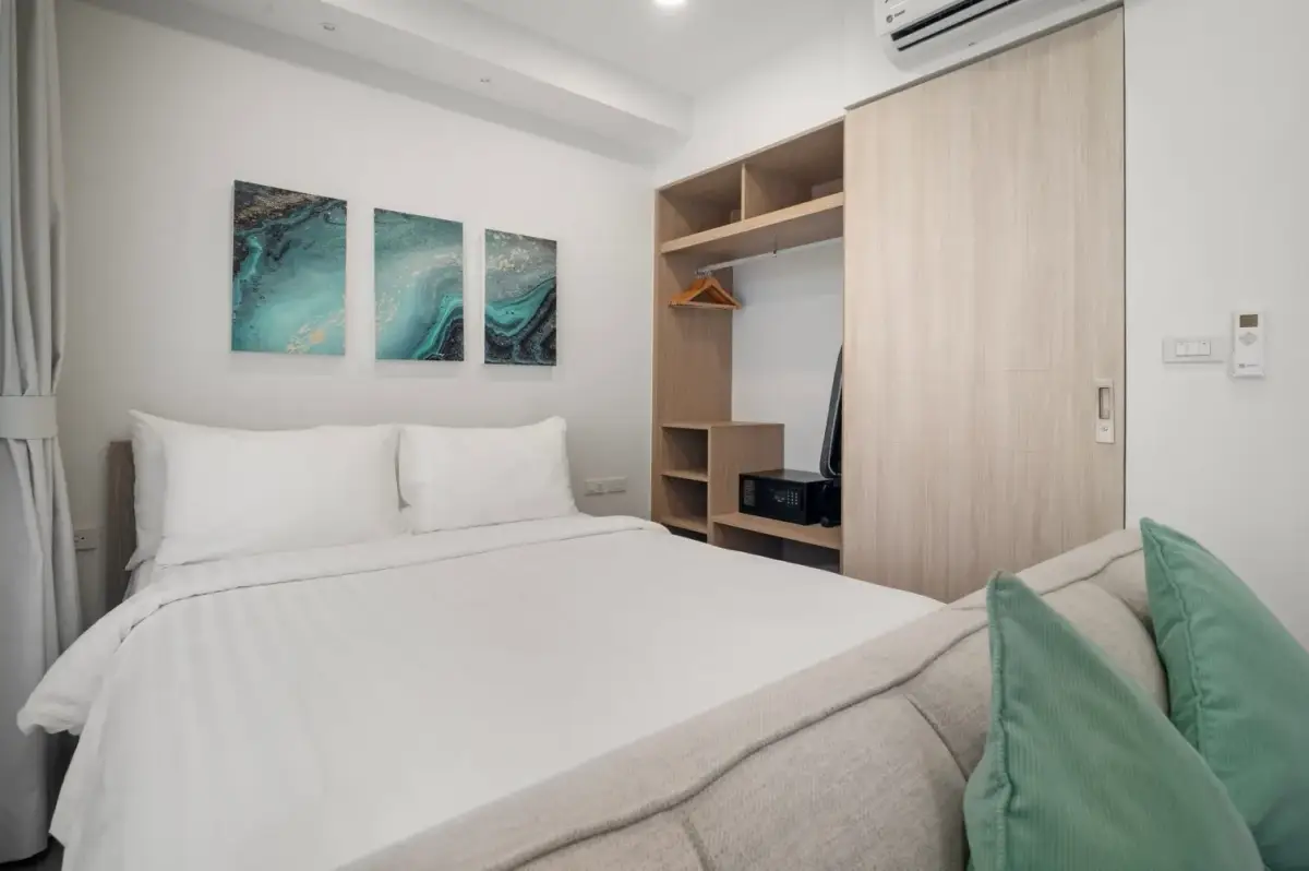 -Bedroom Apartments, with golf course in Sky Park Aurora project, on Bangtao / Laguna beach — Bang Tao · 3/43