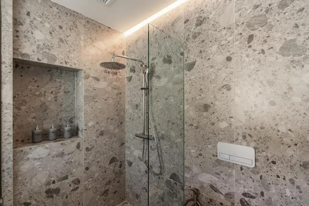 Leasehold Studio with Pool View at Sunshine Beach, Layan — Layan · 3/9