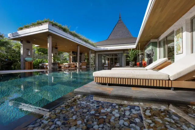 Large -Bedroom Villa, with pool view, on Bangtao / Laguna beach — Cherng Talay