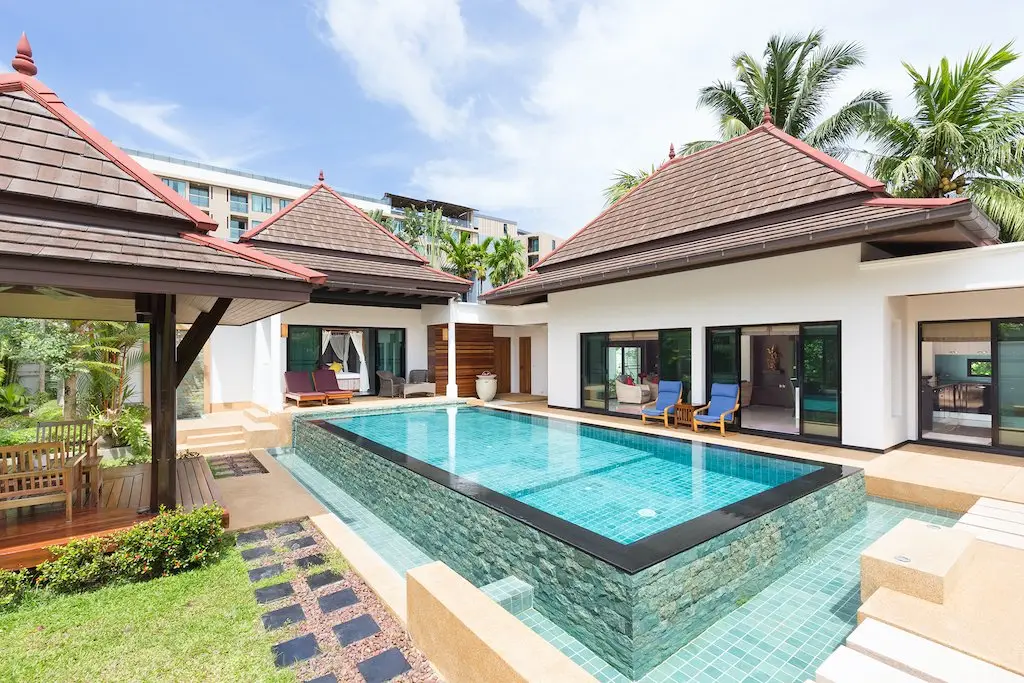 Amazing, spacious 3-bedroom villa, with pool view in Baan Thai Surin Gardens project, on Surin Beach beach — Surin · 2/19