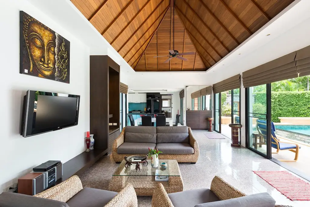 Amazing, spacious 3-bedroom villa, with pool view in Baan Thai Surin Gardens project, on Surin Beach beach — Surin · 3/19
