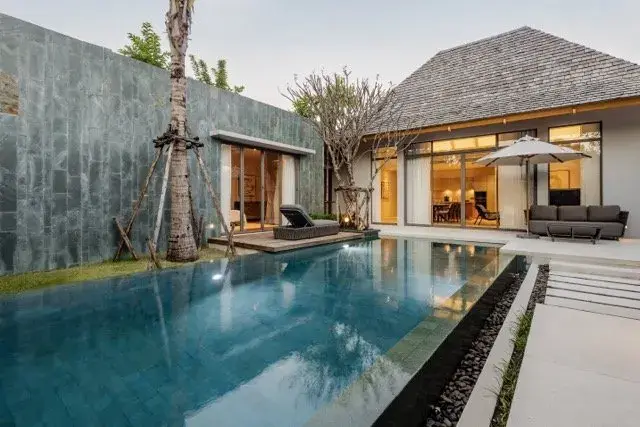 Spacious -Bedroom Villa, with pool view in Anchan Flora project, on Bangtao / Laguna beach — Thalang