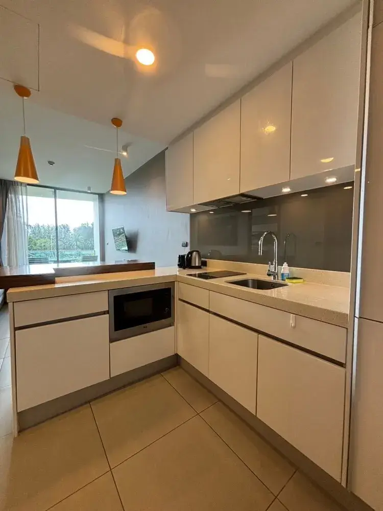 1-Bed Foreign Freehold Apartment at Oceanstone, Bang Tao — Bang Tao · 3/17