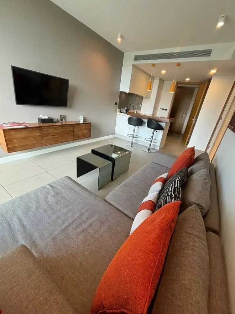 1-Bed Foreign Freehold Apartment at Oceanstone, Bang Tao — Bang Tao · 4/17