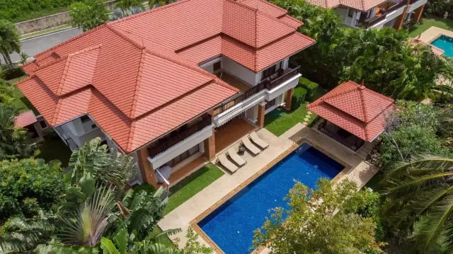 Large -Bedroom Villa, with lake view in Angsana Villas Resort project, on Bangtao / Laguna beach — Layan
