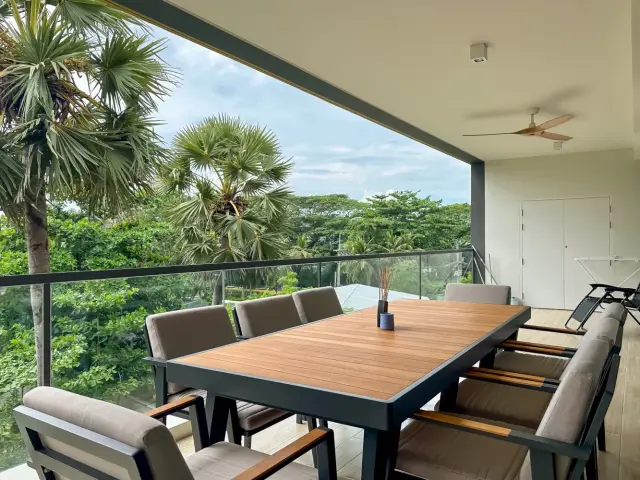 -Bedroom Apartments, with garden view and near the sea in Laguna Beachside project, on Bangtao / Laguna beach — Bang Tao