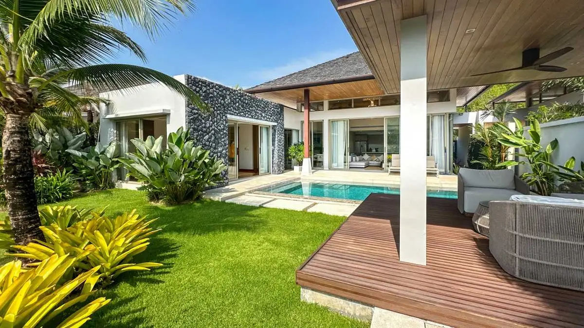 3-Bed Villa on a 460 sqm Plot in Botanica Lake Side, Layan — Layan · 2/15