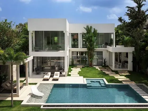 Large -Bedroom Villa, with golf course in Laguna Homes project, on Bangtao / Laguna beach — Layan