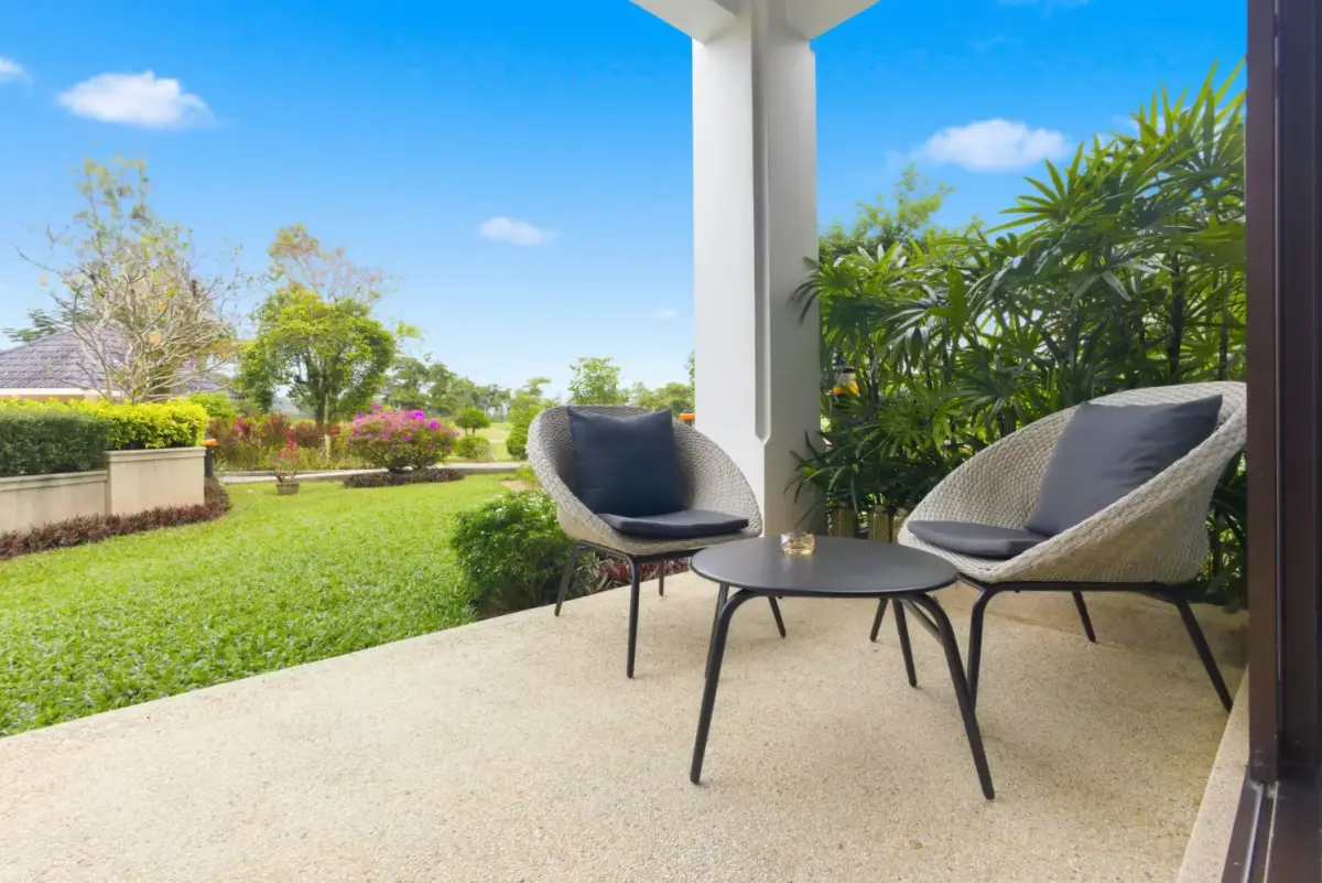One-Bedroom 83 sqm Apartment with Golf View, Allamanda, Bang Tao — Bang Tao · 1/35