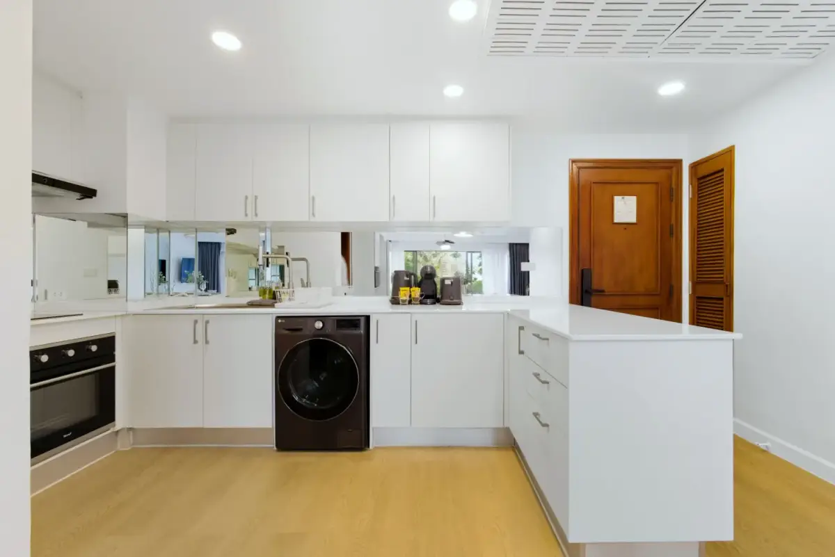 One-Bedroom 83 sqm Apartment with Golf View, Allamanda, Bang Tao — Bang Tao · 5/35