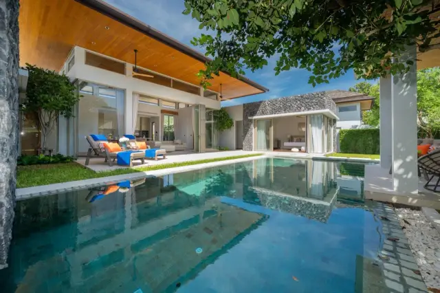 -Bedroom Villa, with pool view in Botanica Foresta project, on Bangtao / Laguna beach — Layan