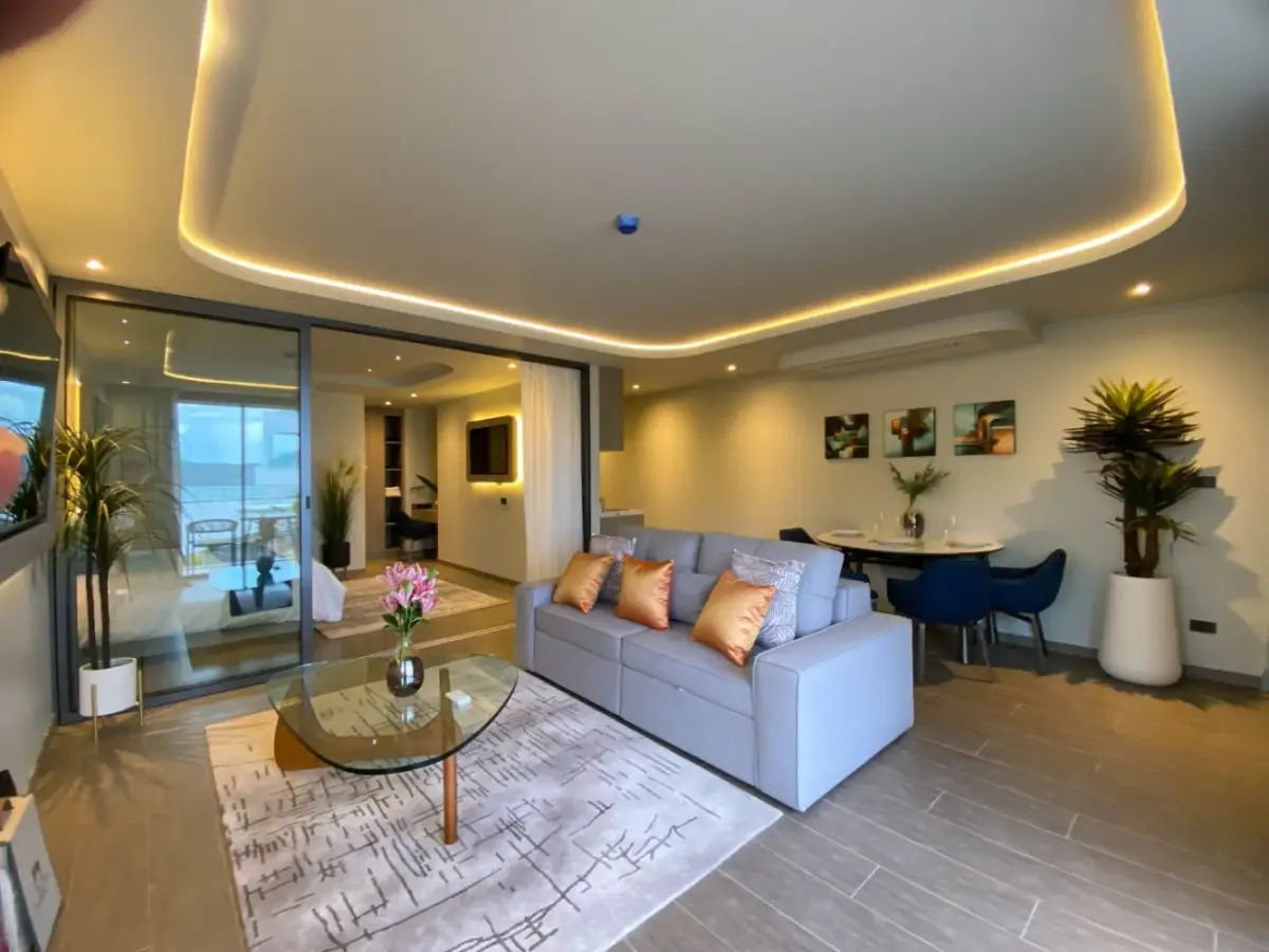 3-Bed Sea View Apartment in Coral Beach Oceanview Resort — Patong · 2/26