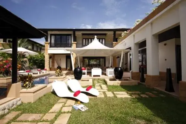 -Bedroom Villa, with pool view and near the sea in Chom Tawan project, on Bangtao / Laguna beach — Layan