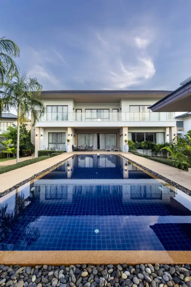 Large 4-Bedroom Villa, with pool view in Laguna Village Residence project, on Bangtao / Laguna beach — Layan